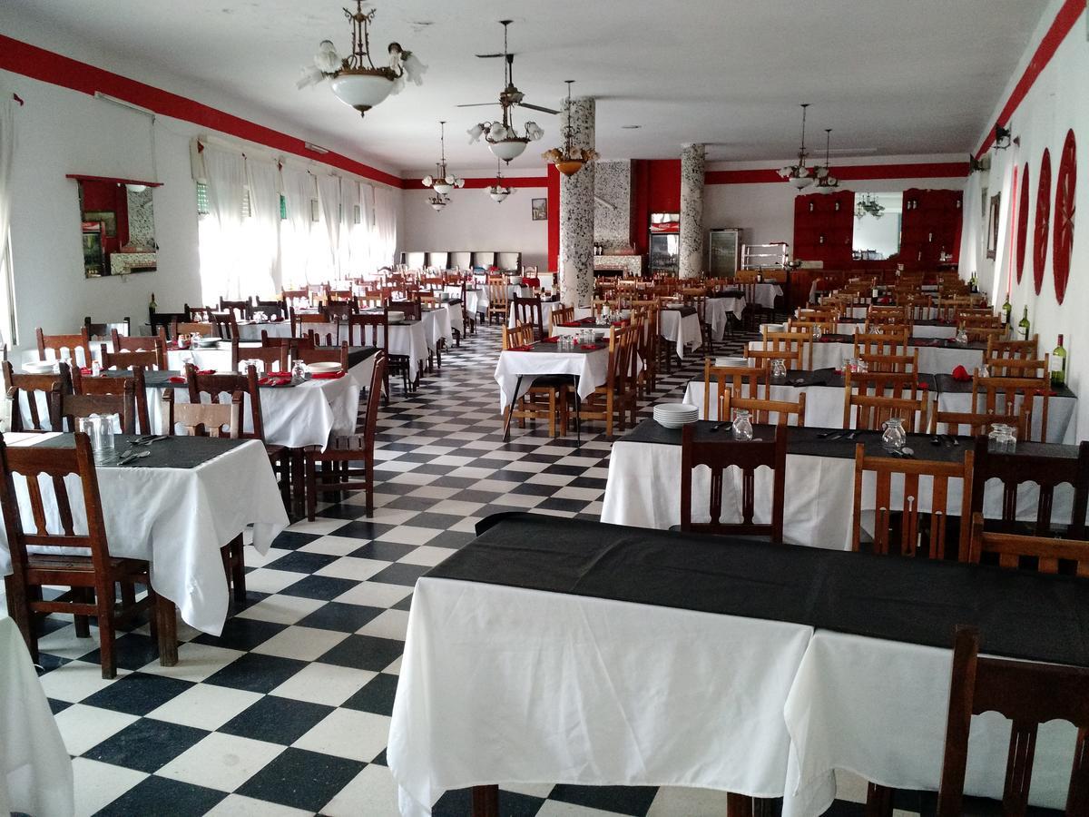 Hotel Hebron Termas de Rio Hondo Exterior photo
